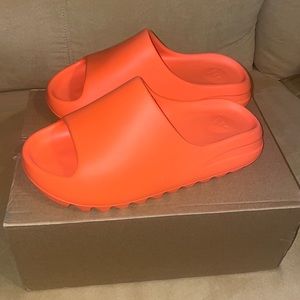 Yeezy Slides